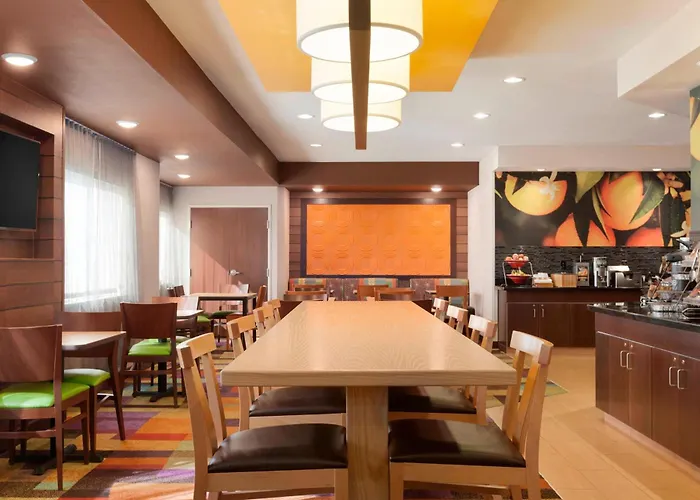 Fairfield Inn & Suites Longview