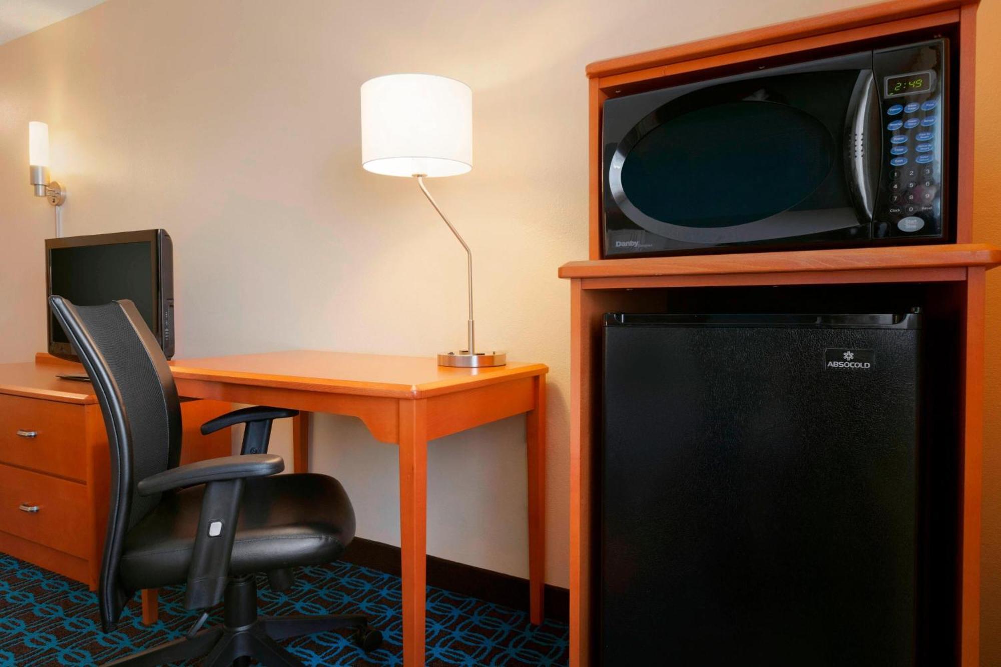Hotel Fairfield & 3*