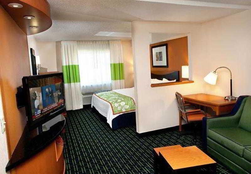 Hotel Fairfield & 3*