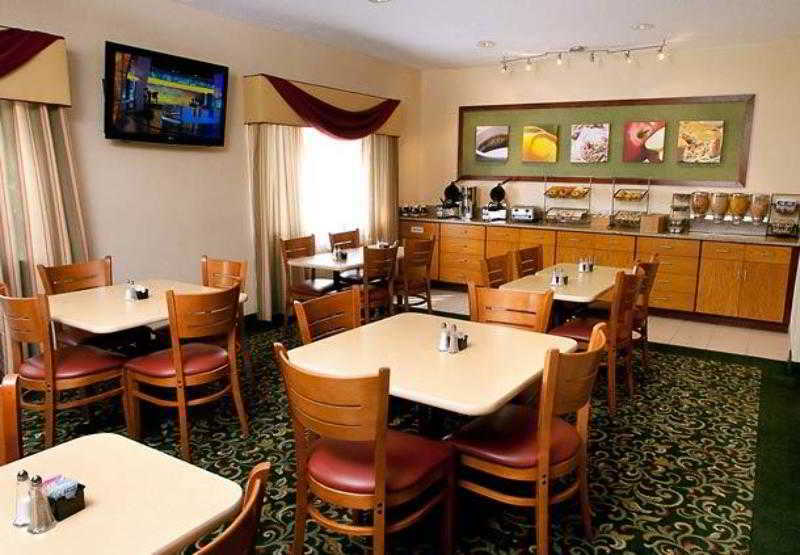 Hotel Fairfield & Longview