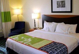 Fairfield & Hotel Longview