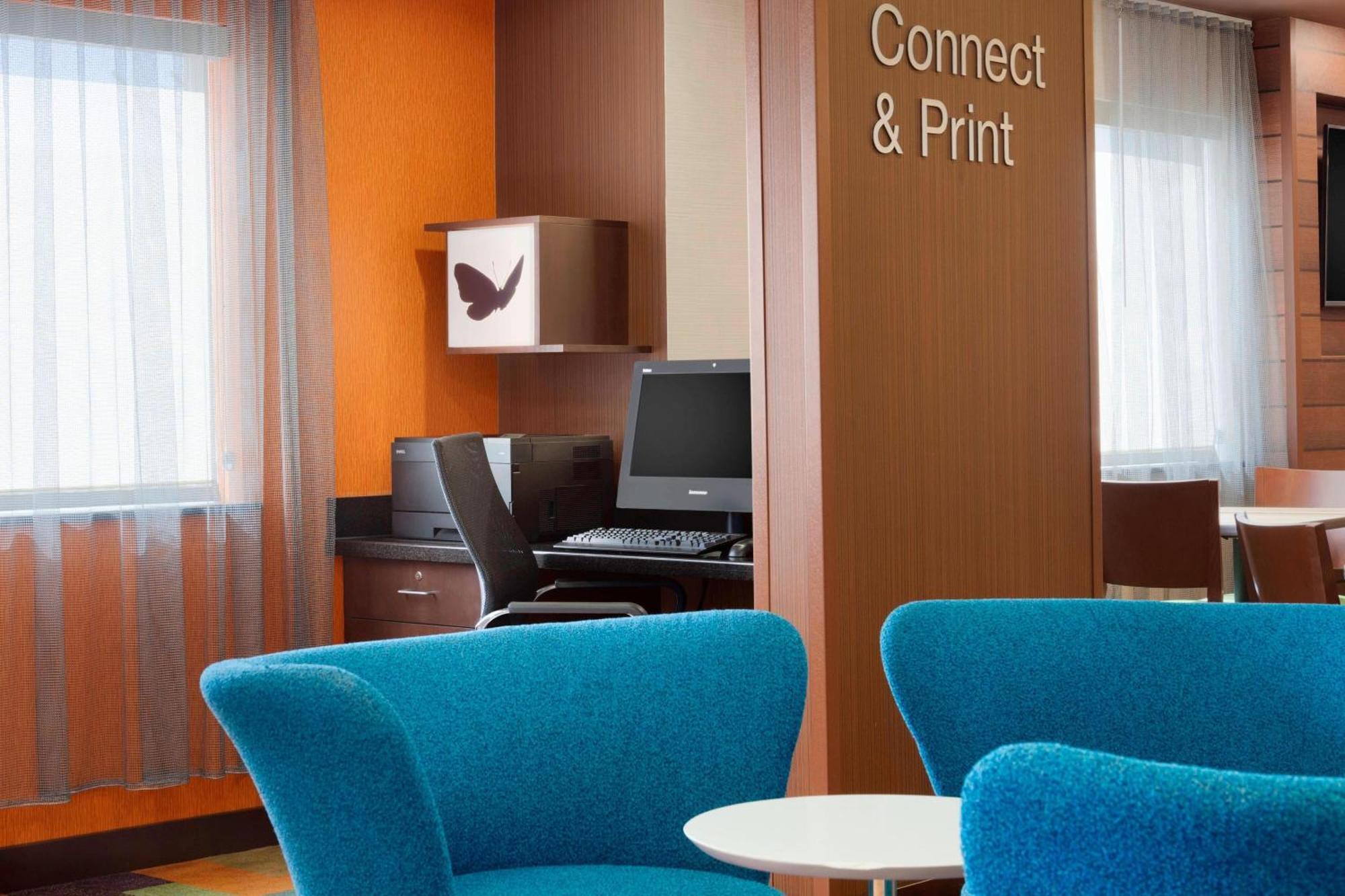 Fairfield & Hotel
