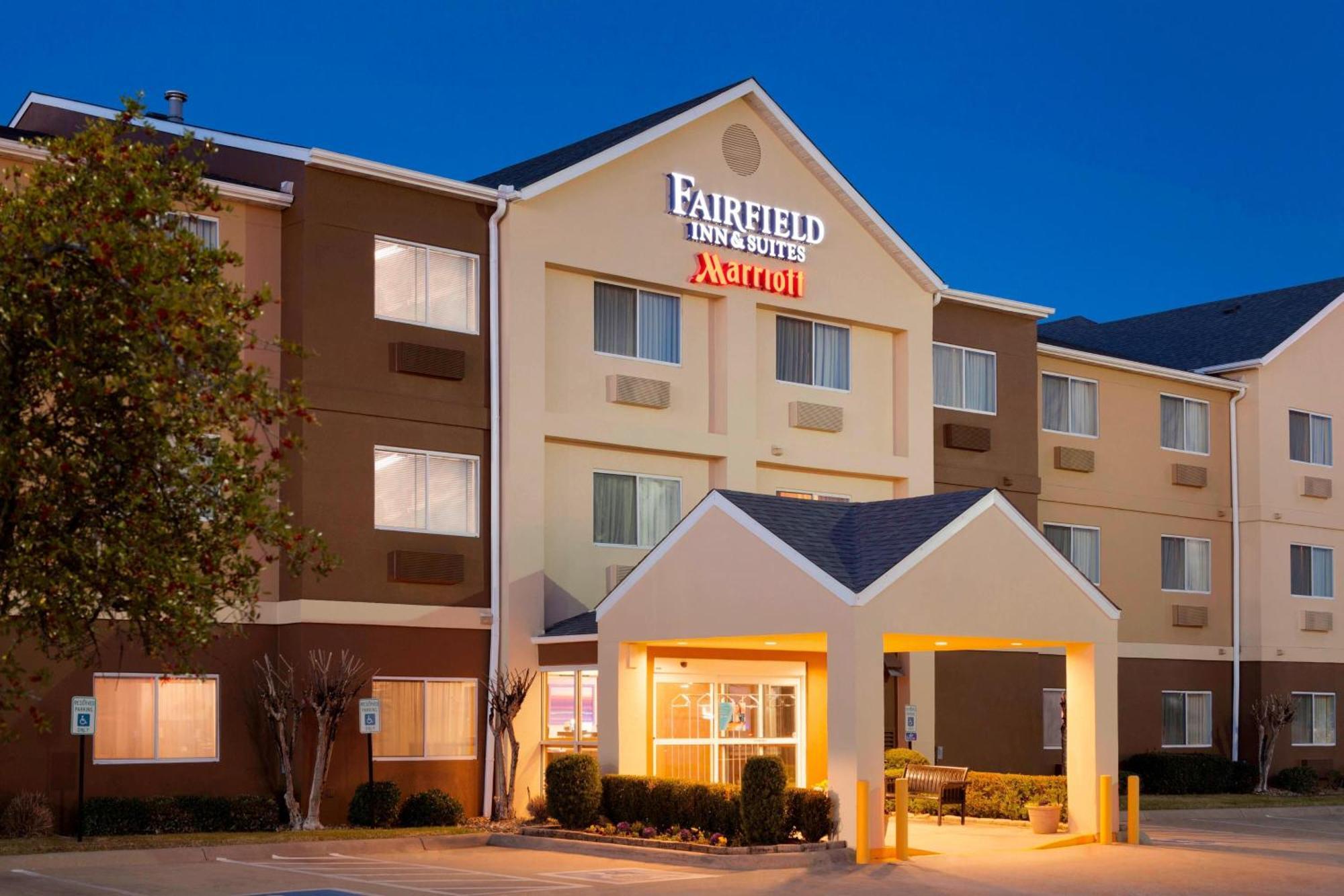 Fairfield & Hotel